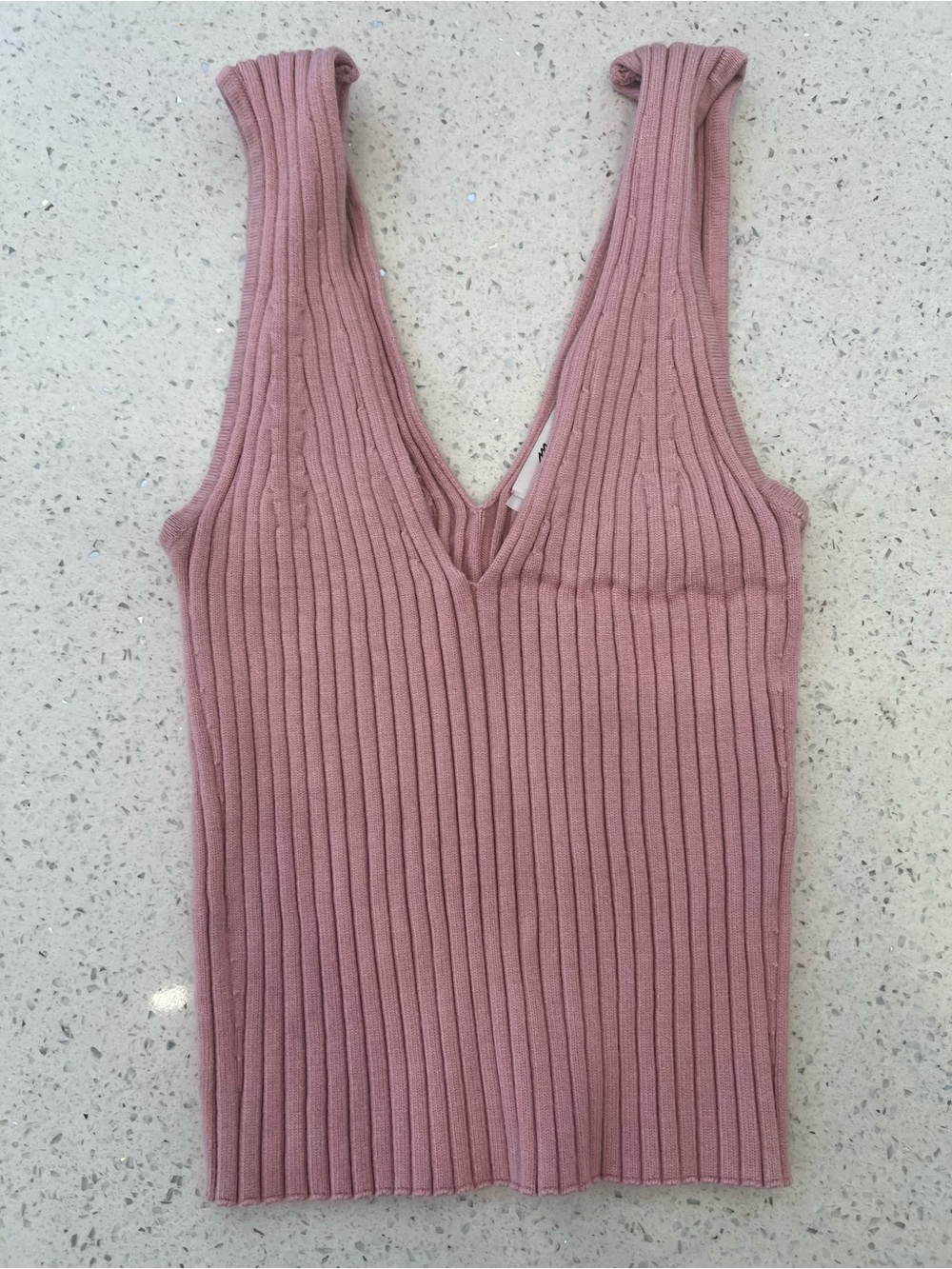 Madewell Ribbed V-Neck Tank in Dusty Mauve